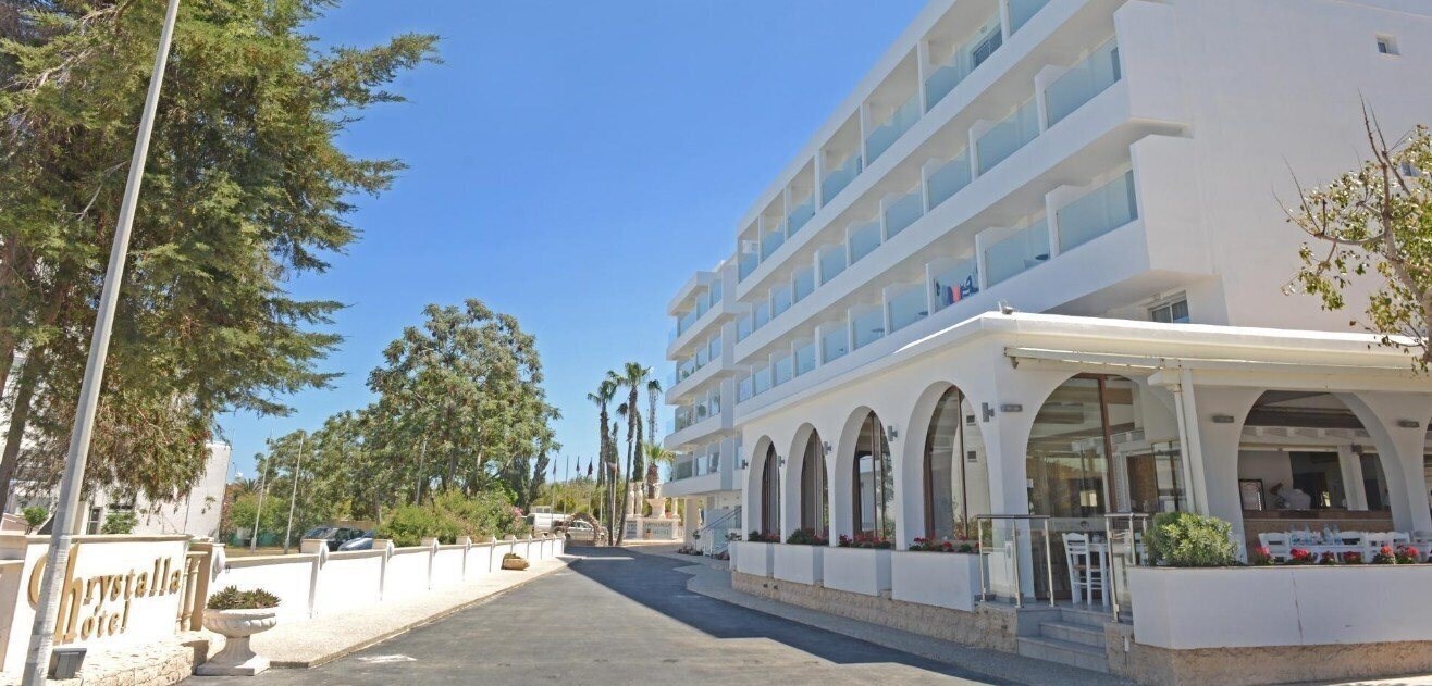 Фото Chrystalla Hotel 4*